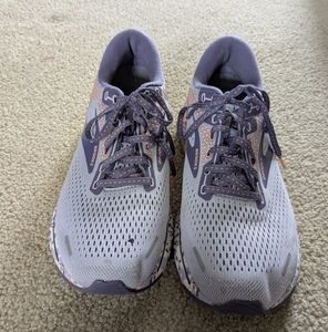 Brooks US Size 9.5 Women's Lavender Running Shoes